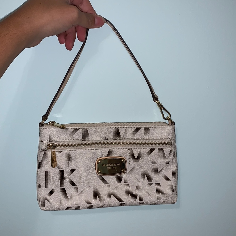 Michael Kors zippered wristlet